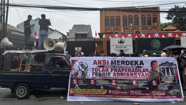 Demonstrasi Di Depan Pn Jaksel Dok Istimewa 1787129076094 169