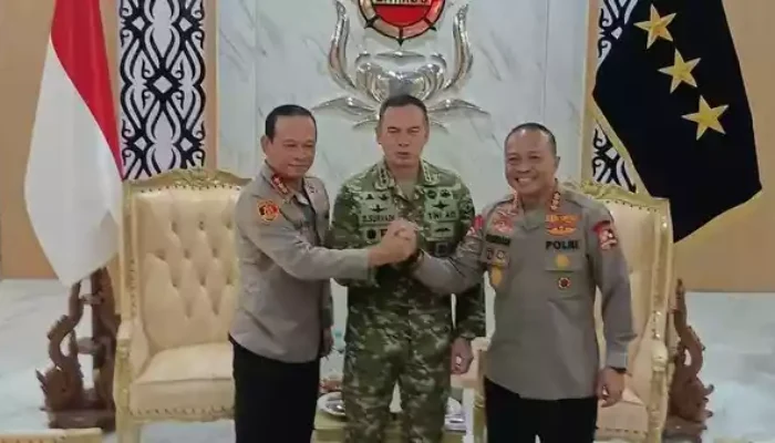 Sinergi Makin Kokoh! Kapolda Metro Jaya, Pangdam Jaya, dan Dankorbrimob Komitmen Jaga Stabilitas Ibu Kota