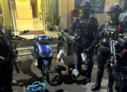 Patroli Brimob Polda Metro Jaya Tangkap Pemuda Bawa 530 Butir Obat Keras di Tanah Abang