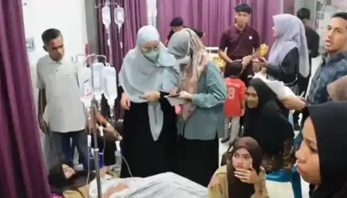 17 Siswa Bireuen Diduga Keracunan dan Ada Temuan Belatung & Bau Busuk pada Makanan MBG