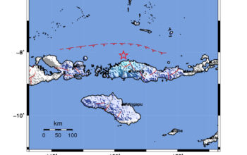 Info Gempa Mag: 4.9 – Pusat gempa berada di laut 61 km utara Ruteng, Manggarai