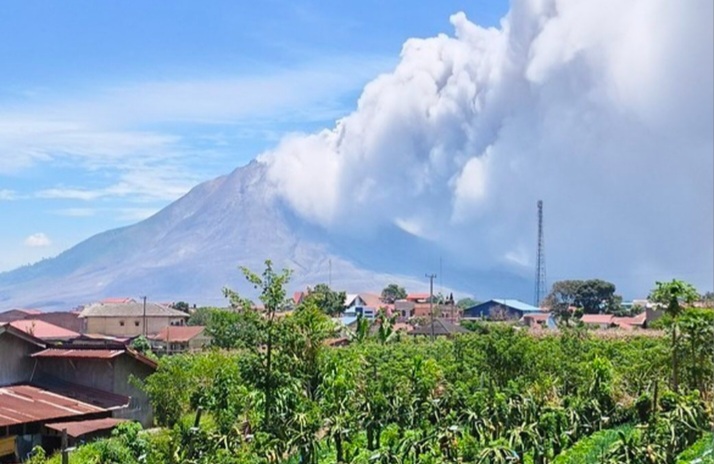 Erupsi Gn Sinambung