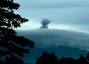 Empat Gunung Api Erupsi Bersamaan Pagi Ini