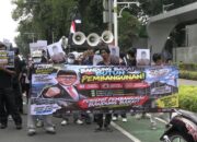 Bandung Barat Bersatu Geruduk DPR RI dan Patung Kuda, Desak Sekda Dievaluasi