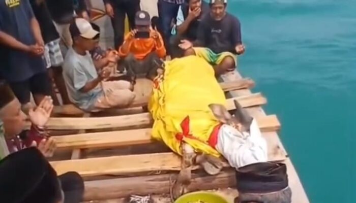 5 Jurnalis dan 3 Kru Kapal Belum Ditemukan, Warga Carita Gelar Larung Laut, SAR Perpanjang Pencarian 3 Hari