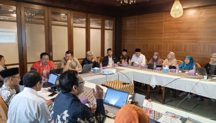 Ikatan Alumni Doktor UIJ Gelar Raker Ke-1, Perkuat Sinergi Riset dan Pengabdian Umat