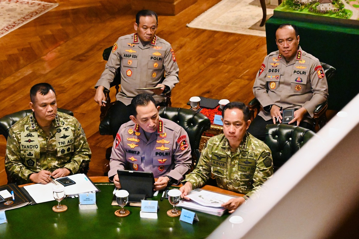 Kapolri Dan Panglima Tni Di Hambalang