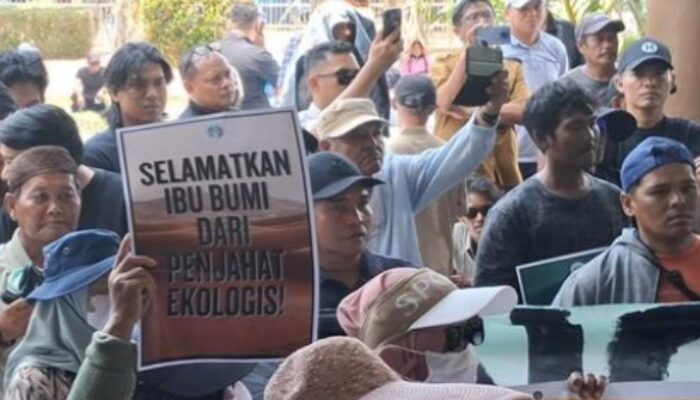 Koalisi Sipil Gelar Aksi Hari Keadilan Ekologis di DPRD Bangka Belitung