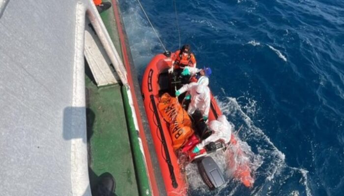 Penyelam Pecahkan Kaca Kamar KM Virgo, Temukan Banyak Jasad Korban Terjebak