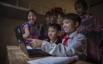 Anak Anak Dengan Dunia Digitalnya