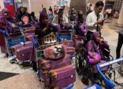 Dampak Abu Vulkanik Jamaah Umroh Asni Tour Transit Di Kuala Lumpur