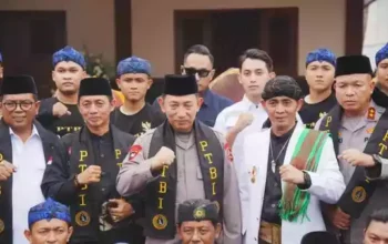 Kapolri Jenderal Polisi Listyo Sigit Prabowo Mendorong Pembentukan Padepokan Pencak Silat Tjimande Di Setiap Kabupaten Di Bant 1789728023742 169