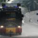 Water Cannon Polisi Semprot Jalan