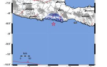 Info Gempa Mag: 4.1 – Pusat gempa berada di laut 44 km selatan Kab. Blitar