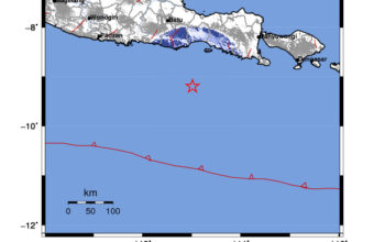 Info Gempa Mag: 4.6 – Pusat gempa berada di laut 121 km BaratDaya Lumajang, Jawa Timur
