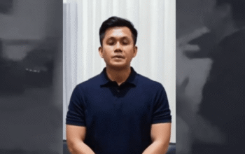 Briptu Asky Rizal Toding Minta Maaf Usai Arogan ke Mahasiswa saat Kawal Rudy Mas’ud