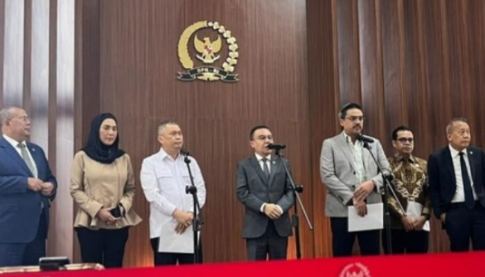 DPR RI dan Pemerintah Rampungkan Perpres Ojol Atur Tarif hingga Angkutan Barang