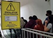 Eskalator Rusak
