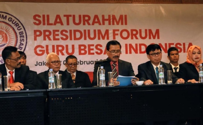 Forum Guru Besar