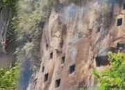 Karhutla N Kuburan Tebing Toraja