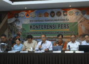 Konferensi Pers Desk Koordinasi Penanggulangan Karhutla