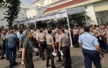 Presiden Prabowo Kumpulkan 800 Pimpinan TNI-Polri di Istana 