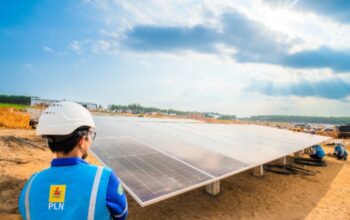 Presiden Prabowo Minta PLN Berbenah dan Percepat Penggunaan Panel Surya 100 GW