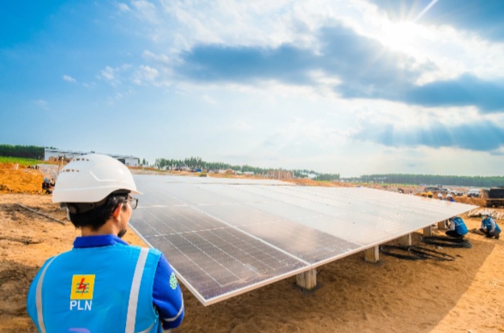 Panel Surya Pln