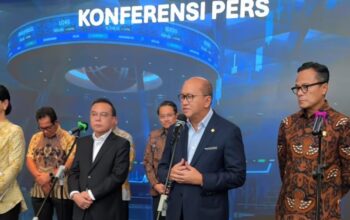 IHSG Anjlok, Rosan Ajak Publik Borong Saham Perusahaan Top