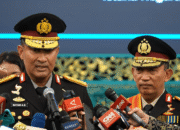 Suyudi Dan Listyo Sigit Di Istana