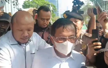 Terjaring OTT KPK, Sestama BNPB Keluar Tanpa Borgol dan Pulang ke Rumah