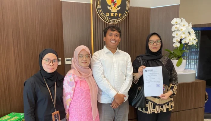 Buntut Polemik Syarat Pendidikan Gibran, Themis Indonesia Minta DKPP Pecat Komisioner KPU-Bawaslu