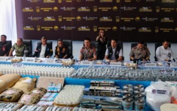 Polda Metro Jaya Bongkar Pabrik Tramadol Ilegal, Sita 7,8 Juta Pil dan Uang Rp9 Miliar