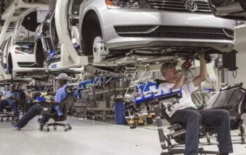 Tekan Biaya Lewat Perakit Lokal, Mobil Jerman Berpeluang Turun Harga