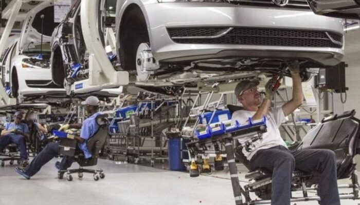 Tekan Biaya Lewat Perakit Lokal, Mobil Jerman Berpeluang Turun Harga